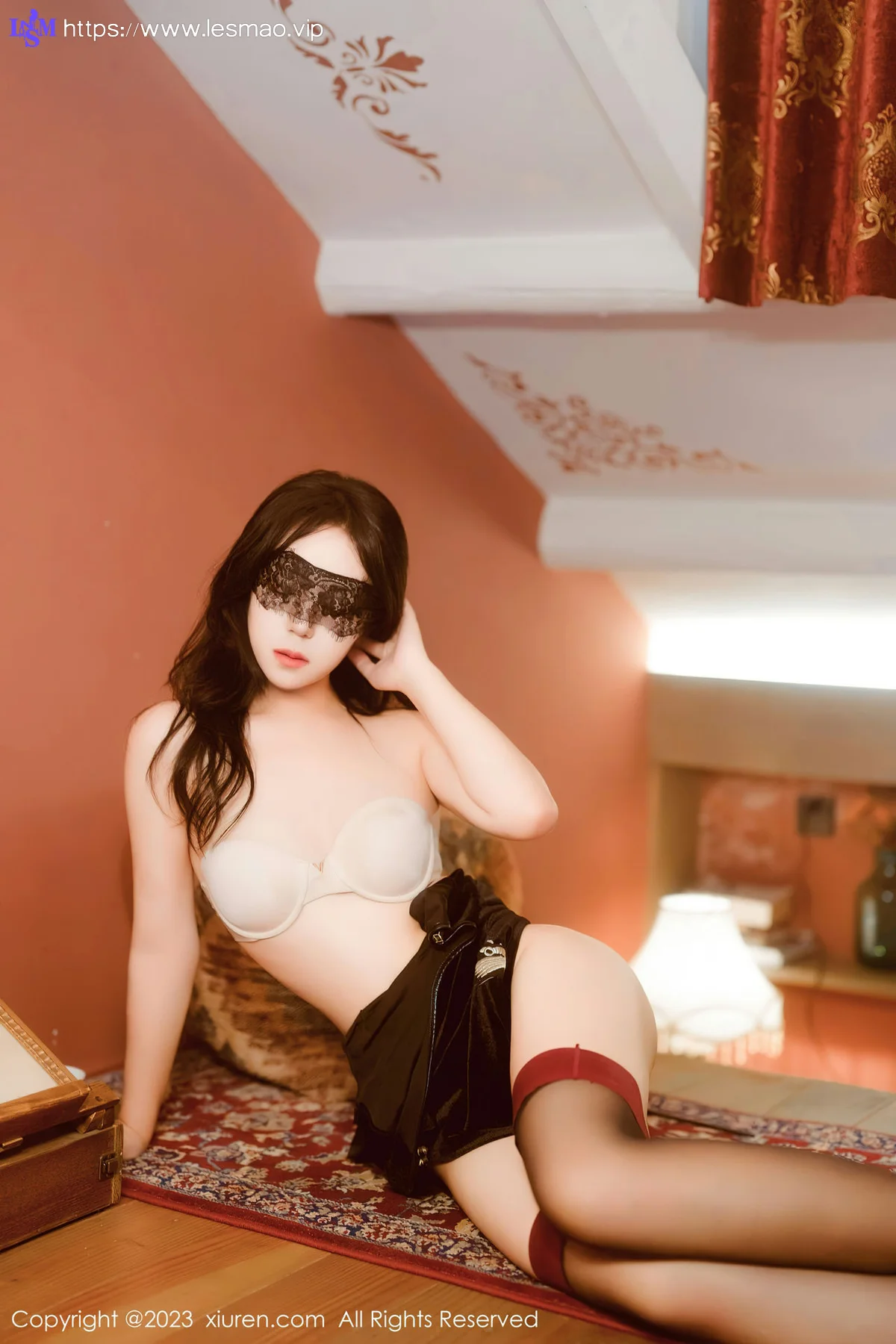 XiuRen 秀人 No.6748 露露luncy 短款旗袍性感写真 - 39