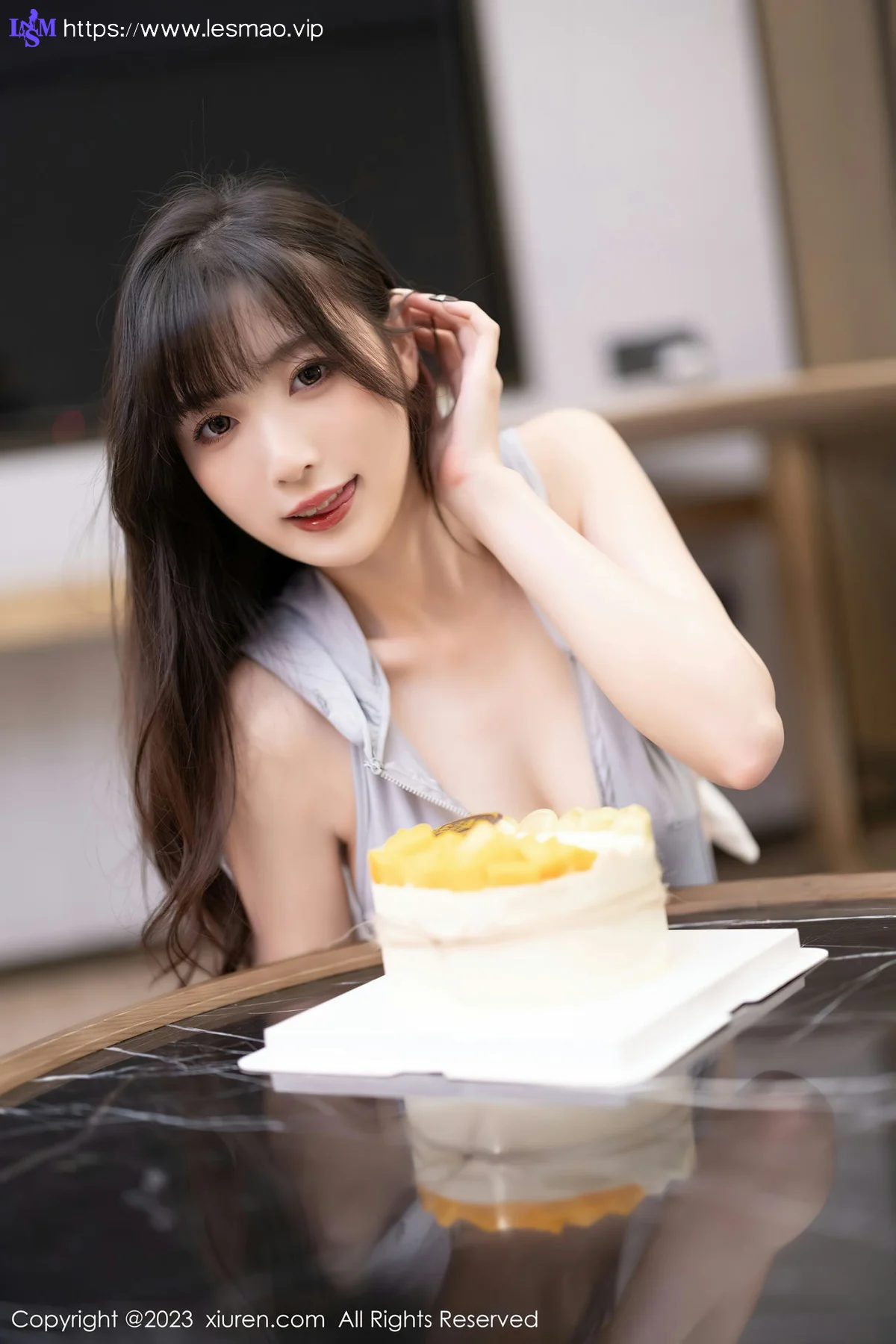 XiuRen 秀人 No.6762 林星阑 灰色高开叉性感写真11 - 17