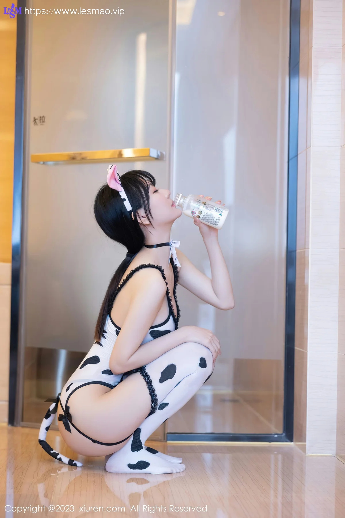 XiuRen 秀人 No.6774 幼幼 情趣奶牛装性感写真1 - 69