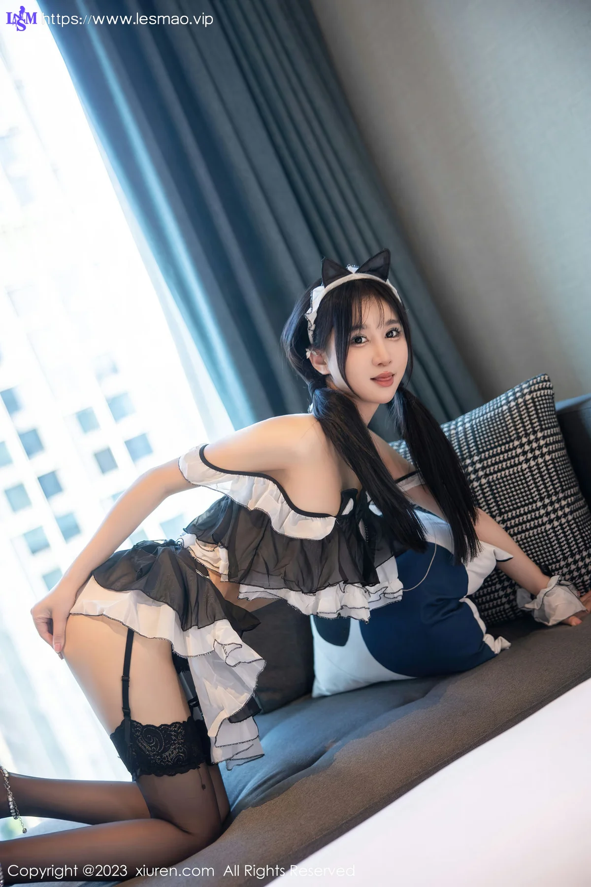 XiuRen 秀人 No.6795 小果冻儿 黑色女仆服饰性感写真 - 24