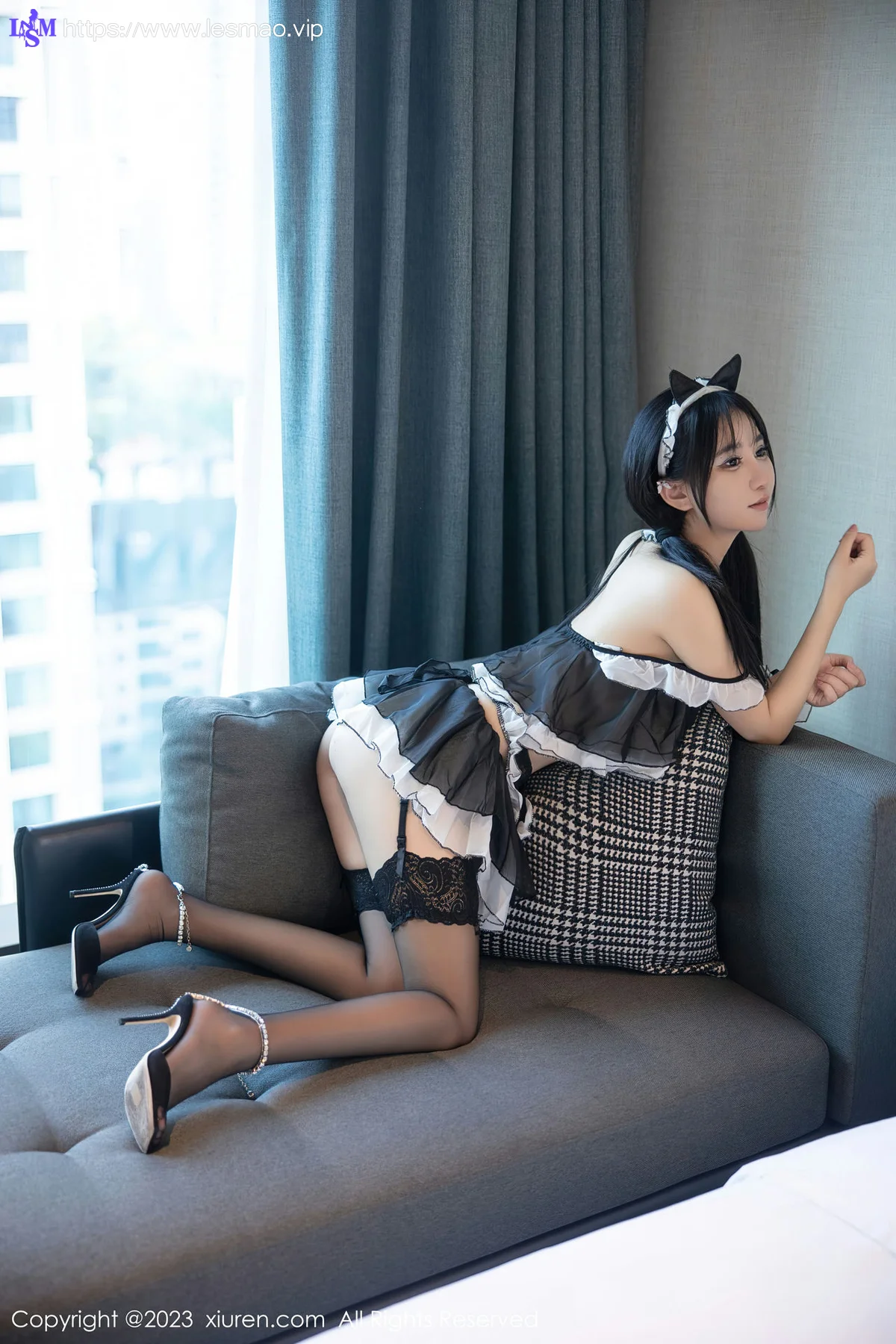 XiuRen 秀人 No.6795 小果冻儿 黑色女仆服饰性感写真 - 30