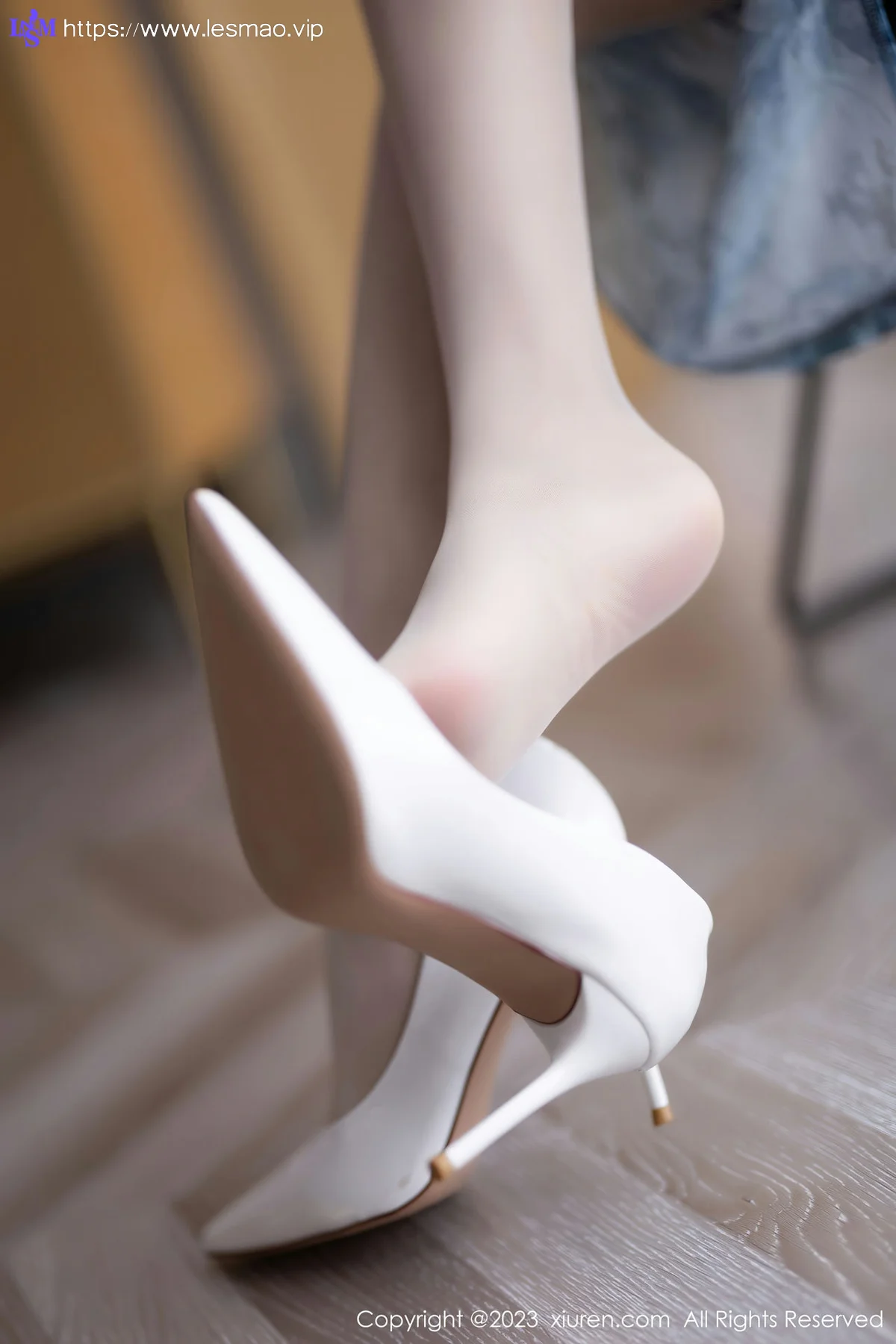 XiuRen 秀人 No.6812 王馨瑶yanni 花色连衣裙性感写真1 - 14