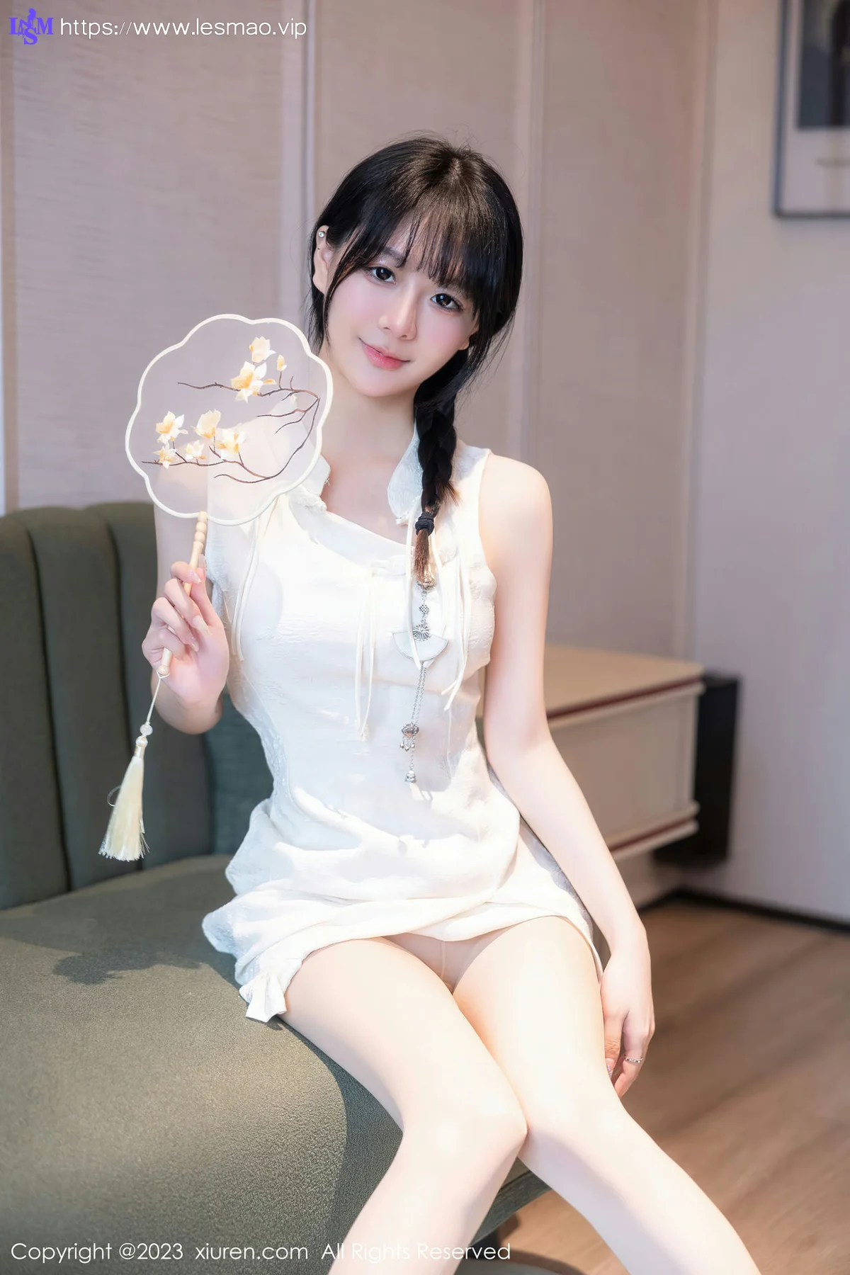 XiuRen 秀人 No.6813 幼幼 白色旗袍性感写真111 - 19