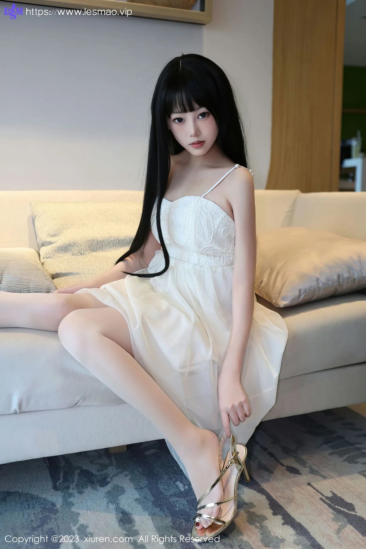 XiuRen 秀人 No.6828 早川京子 连衣长裙性感写真 - 12
