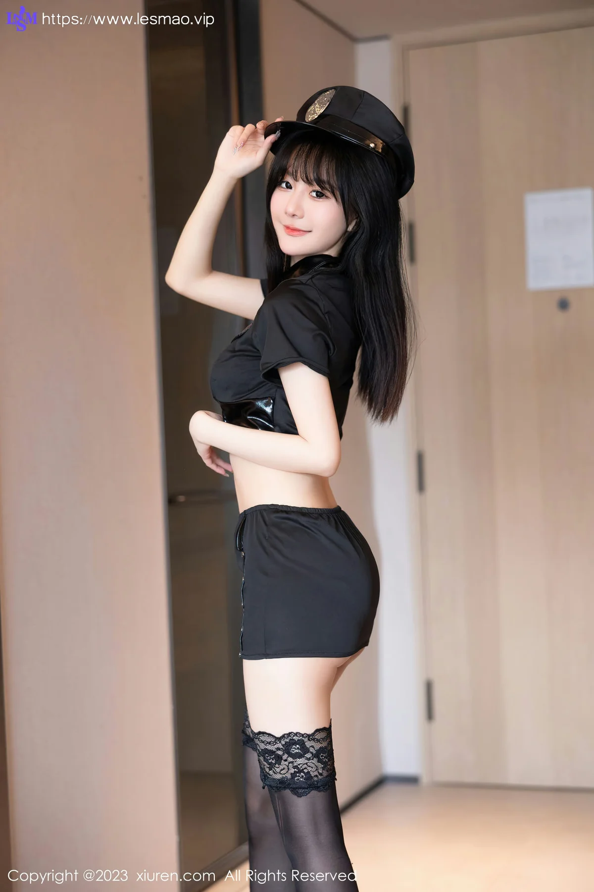 XiuRen 秀人 No.6851 幼幼 黑丝爆乳警花制服1 - 2