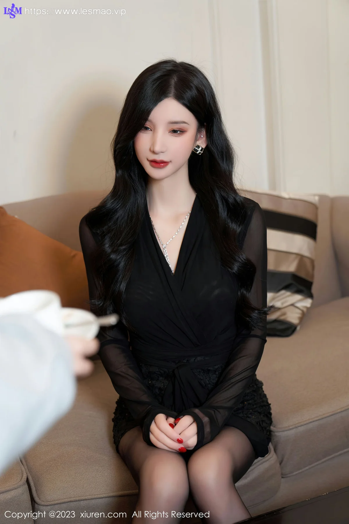 XiuRen 秀人 No.6853 周于希Sally 主题写真“”催情剂“2深圳-香港心愿旅拍 - 11
