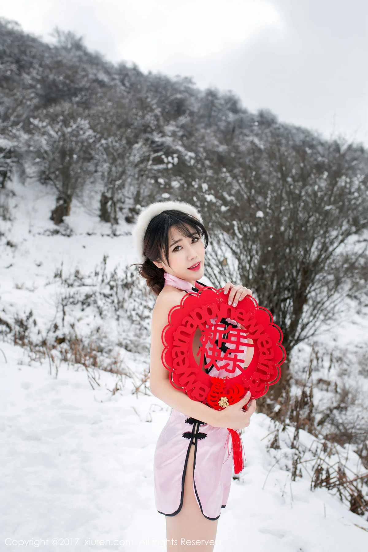 XiuRen 秀人 No.686 Modo 兜豆靓Youlina 户外新春 - 32