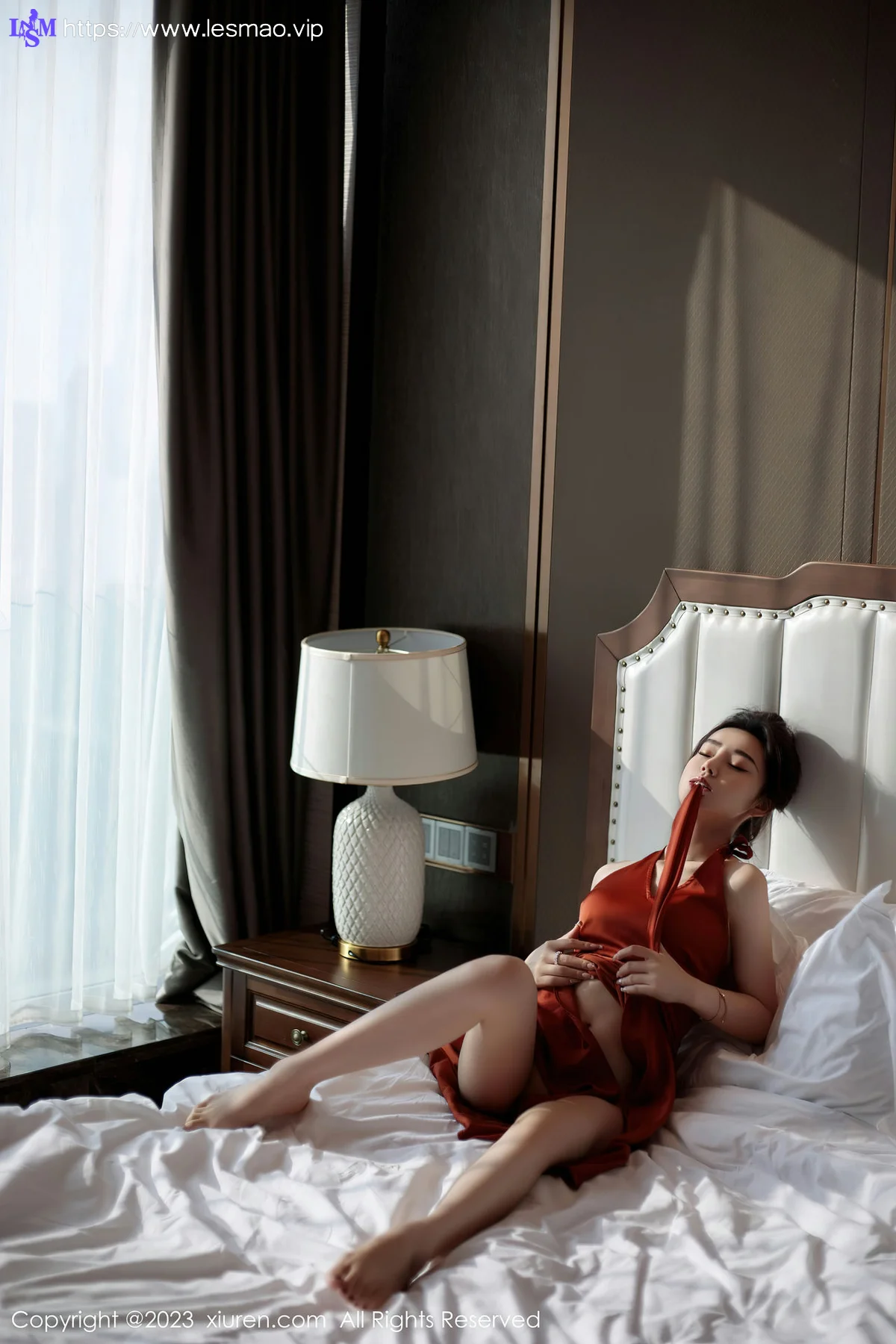 XiuRen 秀人 No.6861 苏曼兮 红色连夜短裙首套写真 - 12