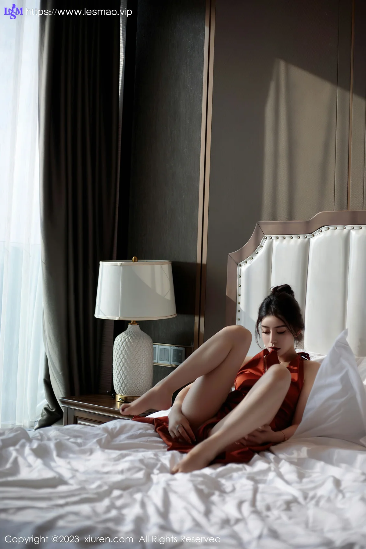 XiuRen 秀人 No.6861 苏曼兮 红色连夜短裙首套写真 - 14