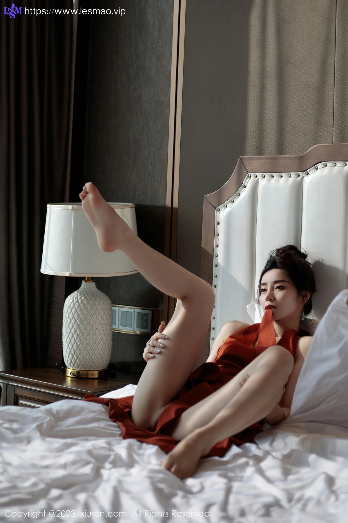 XiuRen 秀人 No.6861 苏曼兮 红色连夜短裙首套写真 - 18