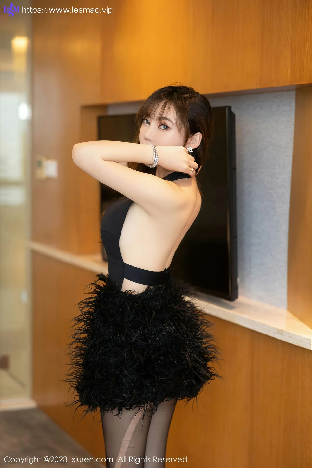 XiuRen 秀人 No.6864 萌汉药baby 黑色礼裙性感写真22 - 55