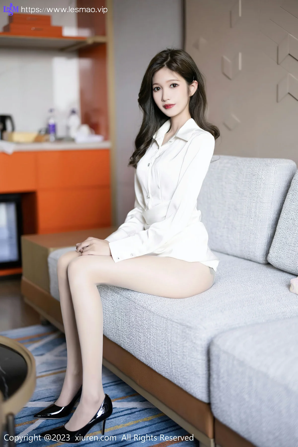 XiuRen 秀人 No.6882 程程程- 白色OL性感写真1 - 24