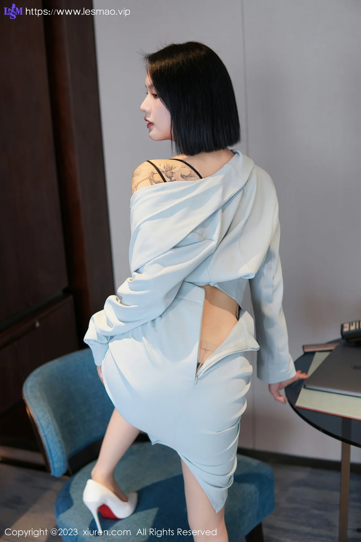 XiuRen 秀人 No.6885 乔一一 诱人原色丝袜性感写真 - 38