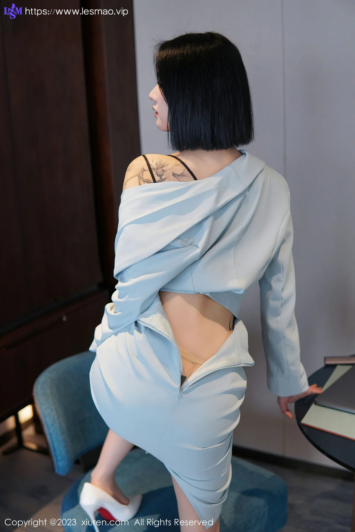 XiuRen 秀人 No.6885 乔一一 诱人原色丝袜性感写真 - 39