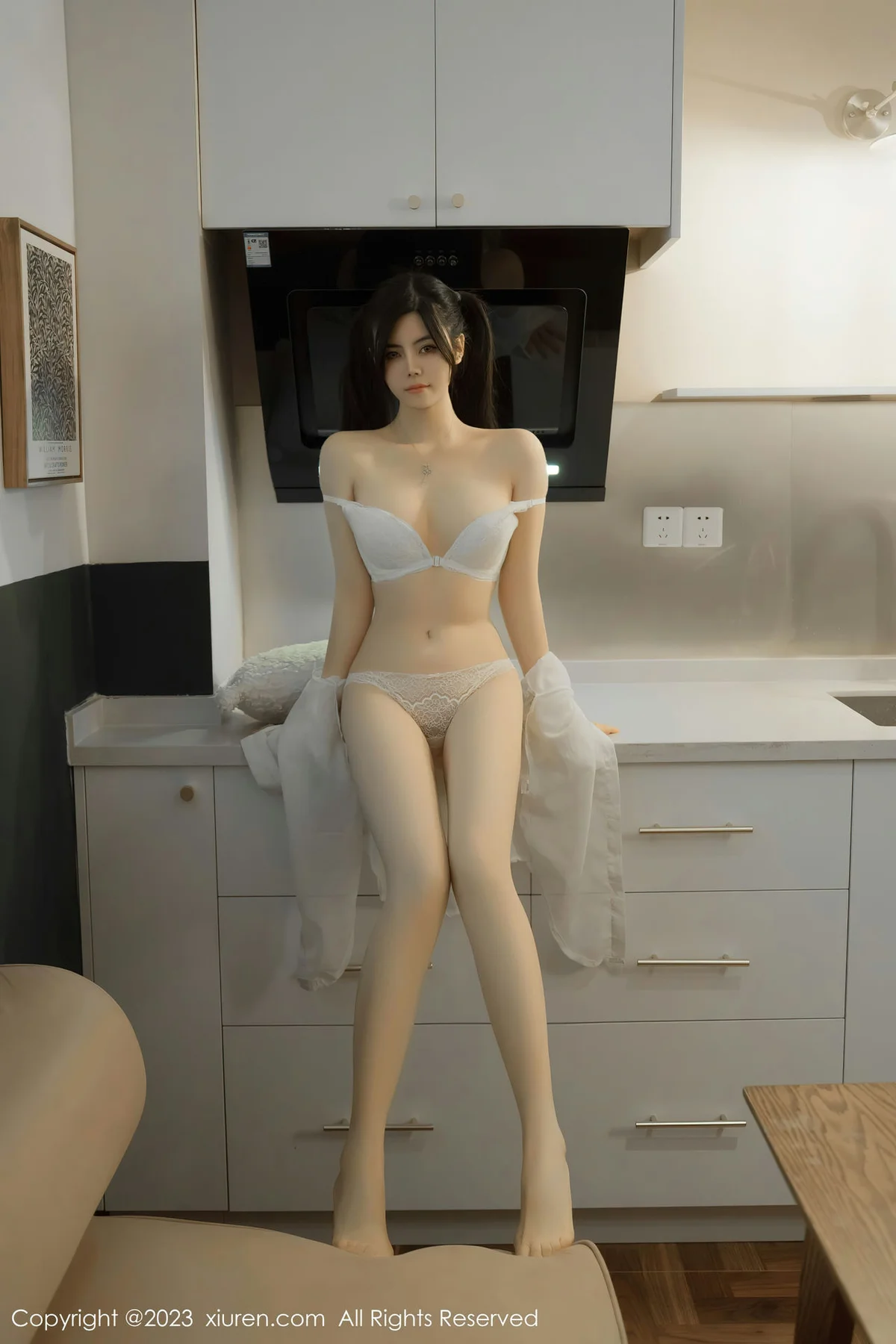 XiuRen 秀人 No.6896 白甜 小嫩姑娘性感写真 - 36