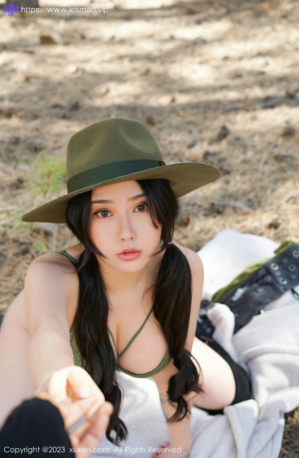 XiuRen 秀人 No.6902 Manuela玛鲁娜 牛仔户外场景性感写真 - 51
