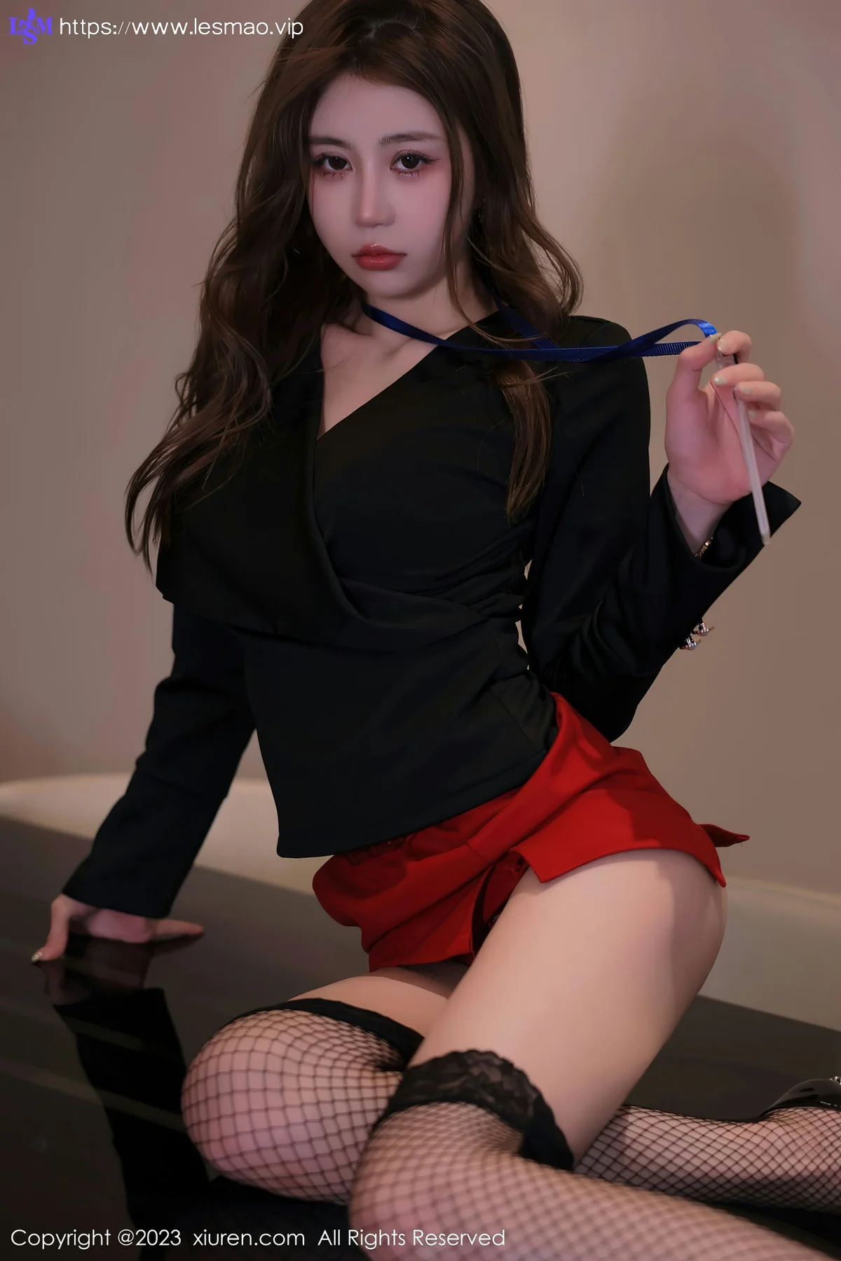 XiuRen 秀人 No.6903 tina_甜仔 红色蕾丝情趣内衣广州旅拍 - 36