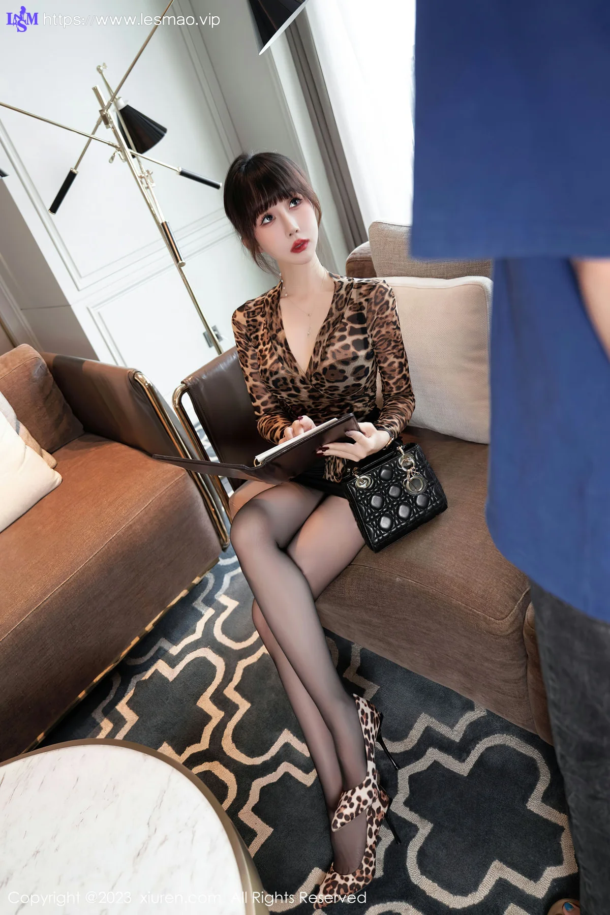 XiuRen 秀人 No.6904 波巧酱 剧情写真《女王的调教》2性感写真 - 23