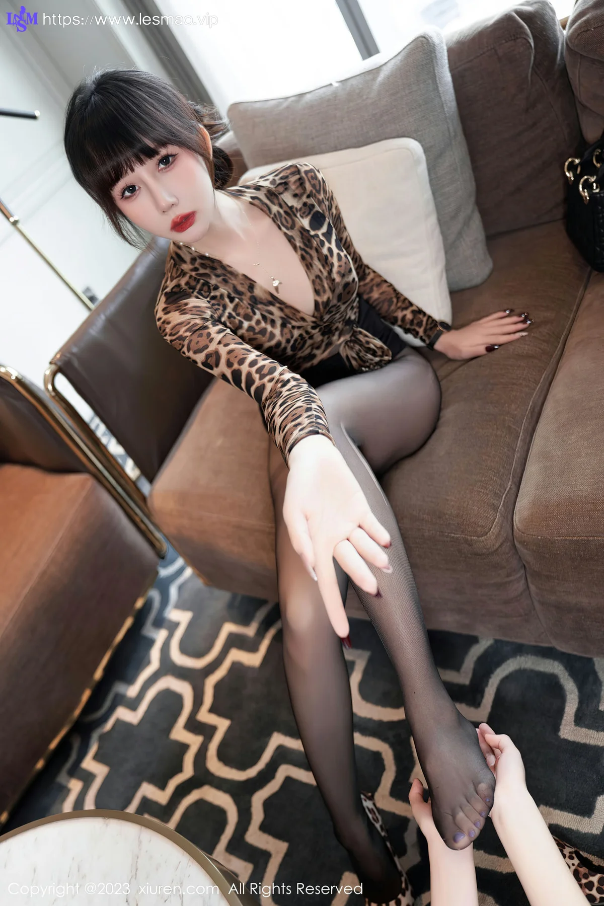 XiuRen 秀人 No.6904 波巧酱 剧情写真《女王的调教》2性感写真 - 52