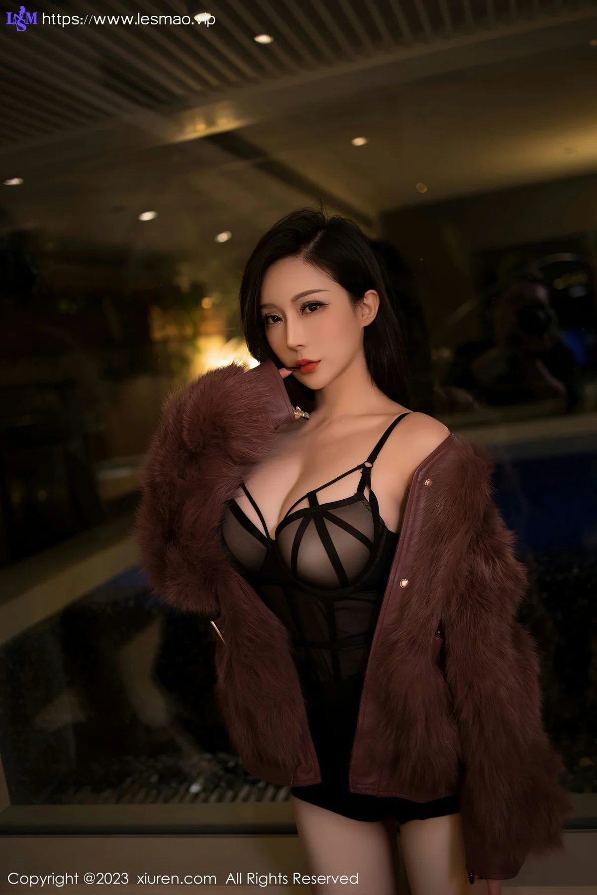 XiuRen 秀人 No.6908 大琪琪Emily 黑色情趣内衣 - 22