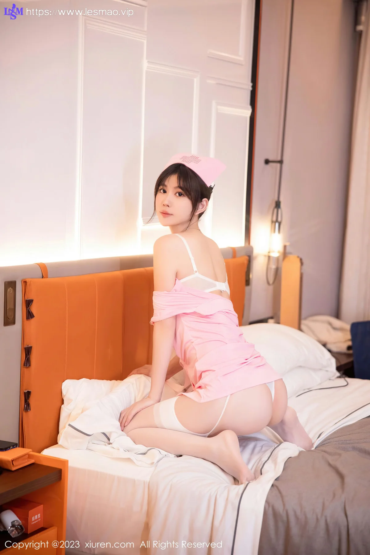 XiuRen 秀人 No.6910 李雅柔182CM 情趣护士服性感写真 - 36