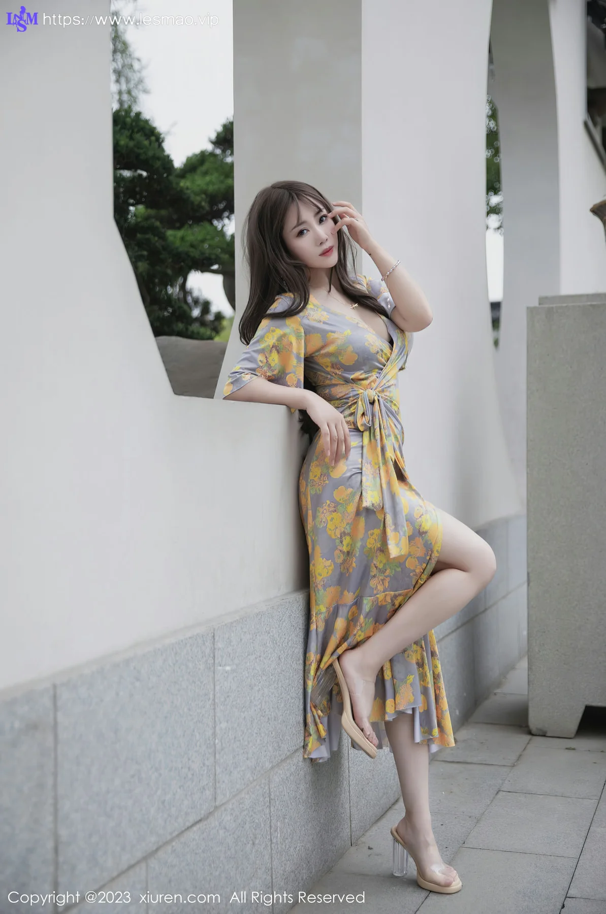 XiuRen 秀人 No.6949 严利娅Yuliya 黄灰色睡裙性感写真2 - 31