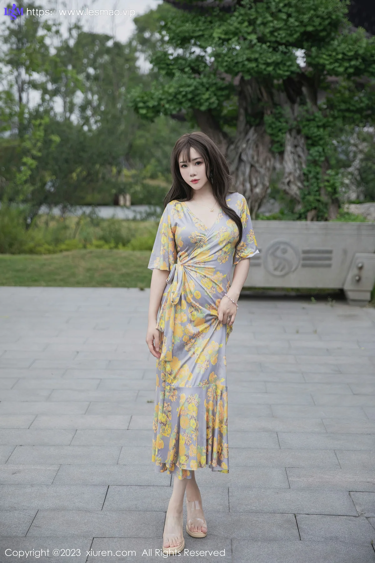 XiuRen 秀人 No.6949 严利娅Yuliya 黄灰色睡裙性感写真2 - 38