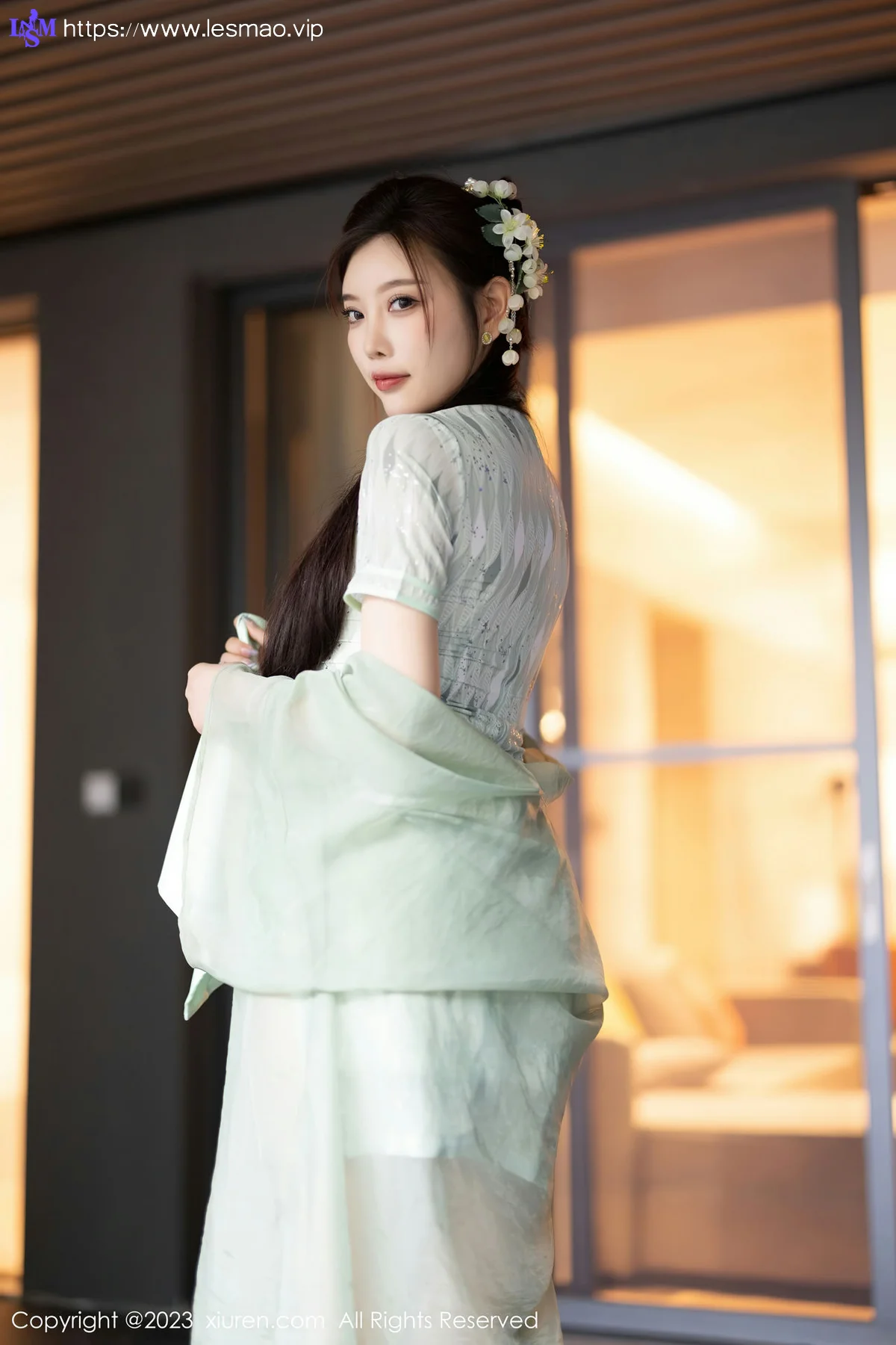XiuRen 秀人 No.6983 杨晨晨Yome 淡绿色旗袍性感写真 - 26