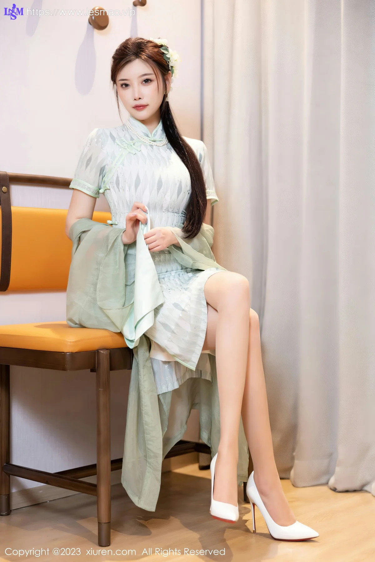 XiuRen 秀人 No.6983 杨晨晨Yome 淡绿色旗袍性感写真 - 29
