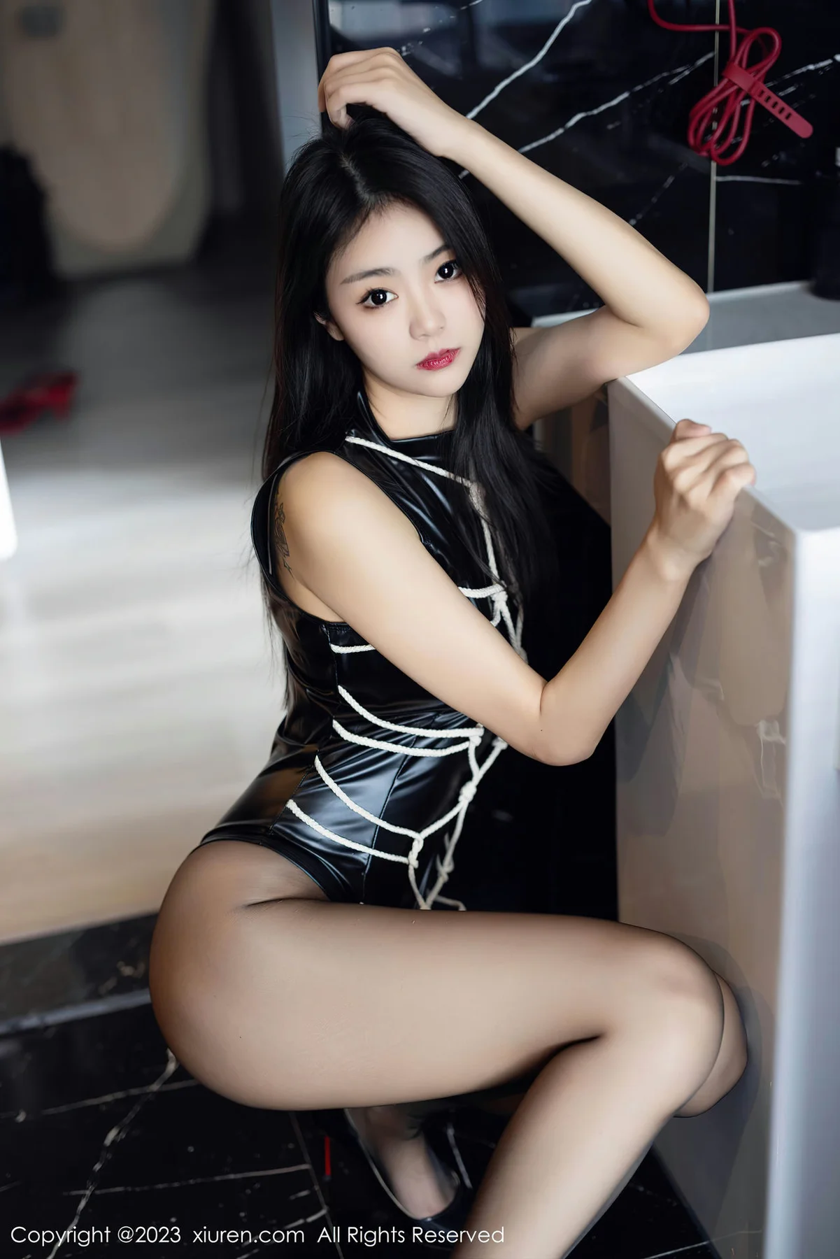 XiuRen 秀人 No.6990 可樂Vicky 捆绑黑色高开叉性感写真3 - 41