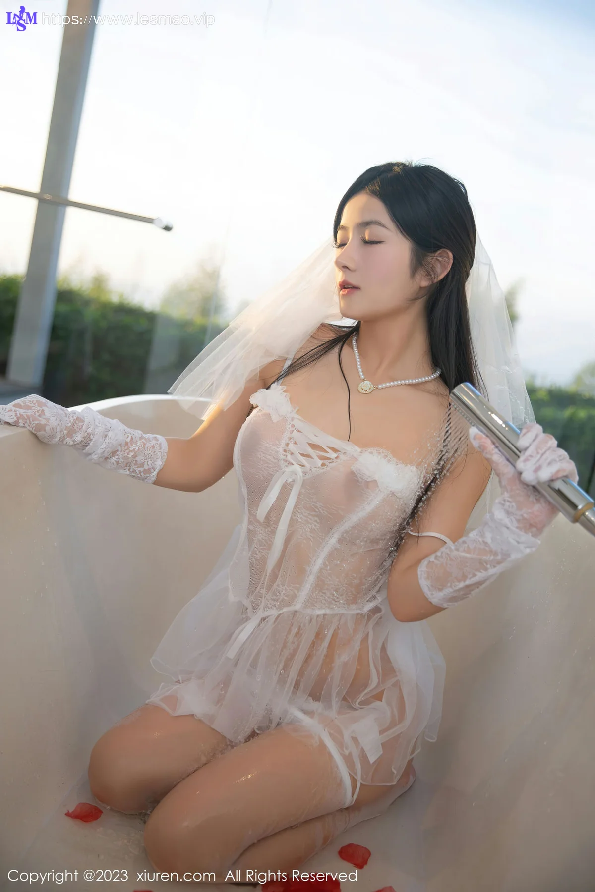 XiuRen 秀人 No.6994 谭小灵 轻透情趣婚纱巴厘岛旅拍33 - 48
