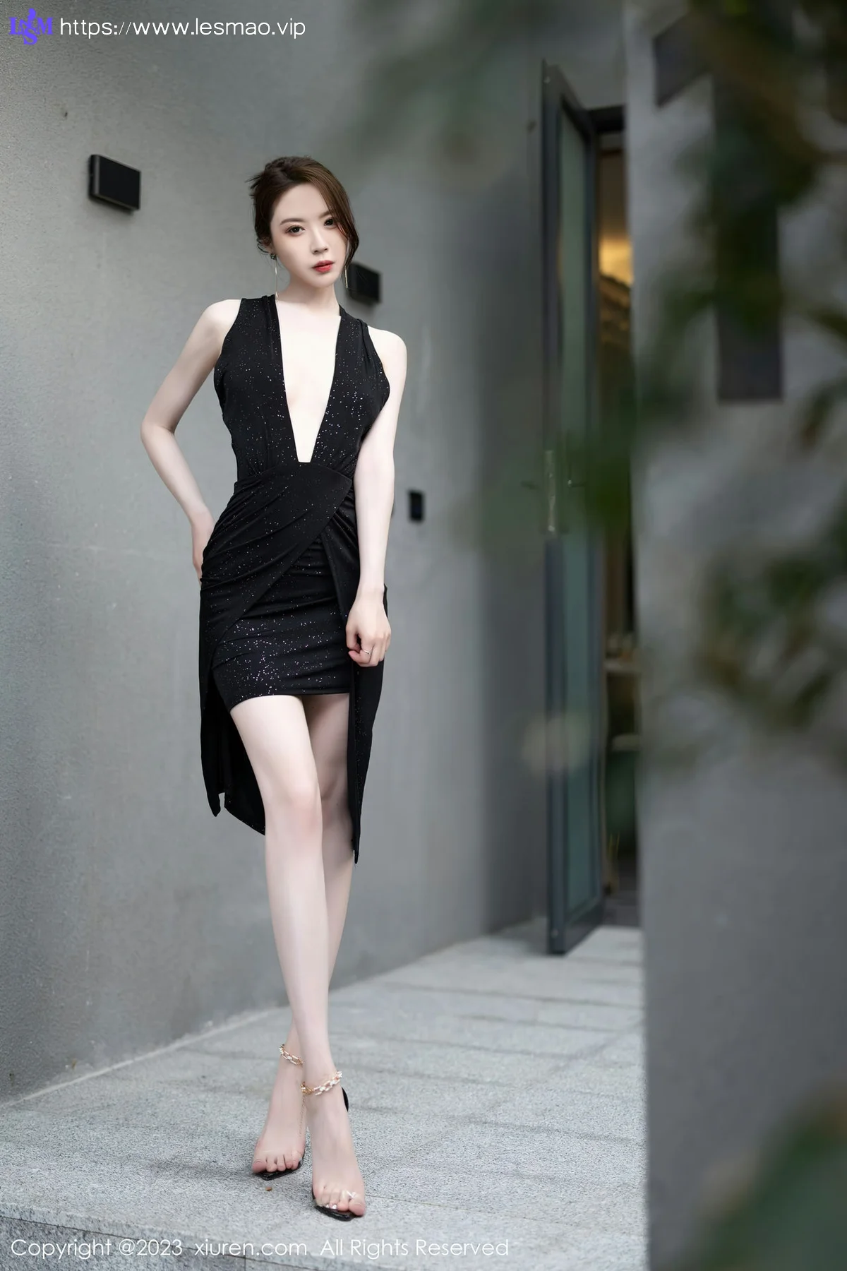 XiuRen 秀人 No.7031 梦心玥 黑色连衣长裙性感写真3 - 20