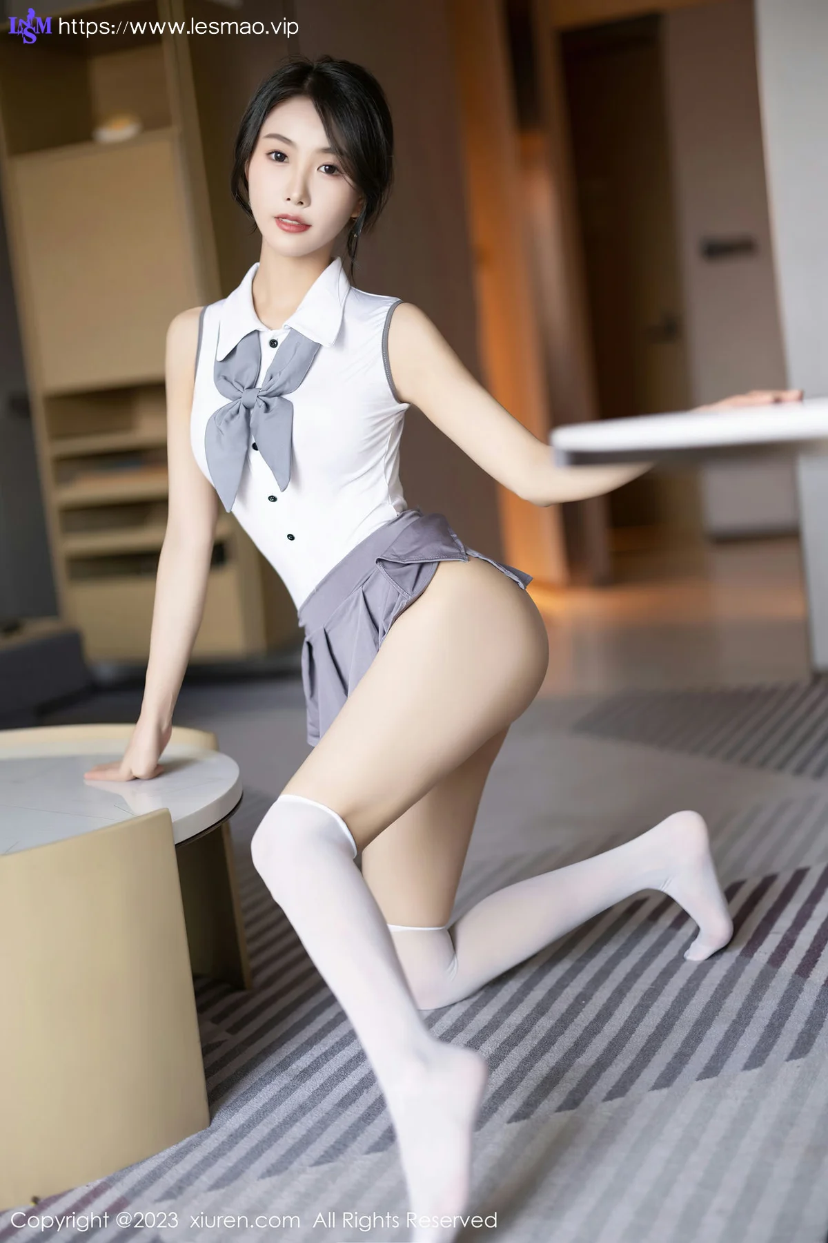 XiuRen 秀人 No.7053 苏苏阿 白色高开叉性感写真22 - 54