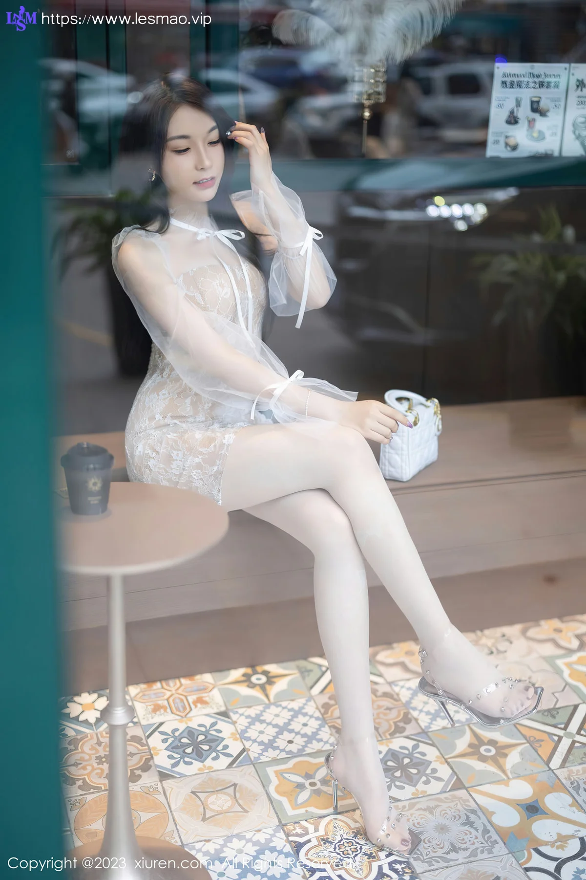 XiuRen 秀人 No.7112 徐莉芝Booty 蕾丝内衣性感写真1 - 4