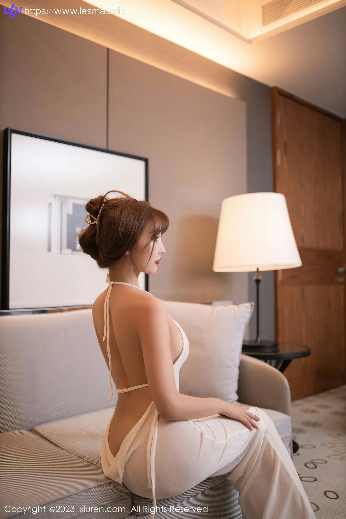 XiuRen 秀人 No.7113 陆萱萱 吊带长裙性感写真11 - 15
