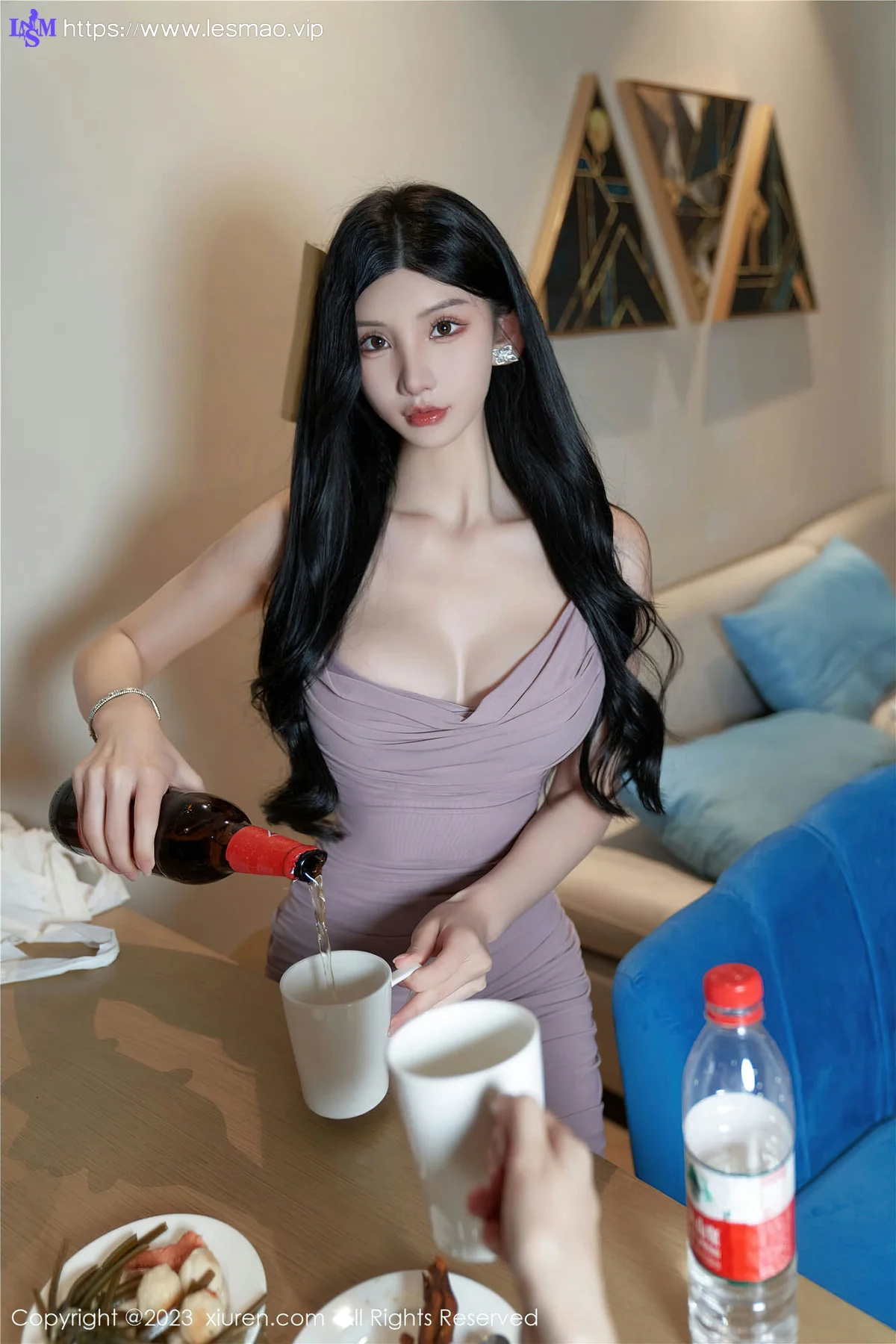 XiuRen 秀人 No.7122 周于希Sally 主题《邻居间的暧昧关系》厦门旅拍11 - 17