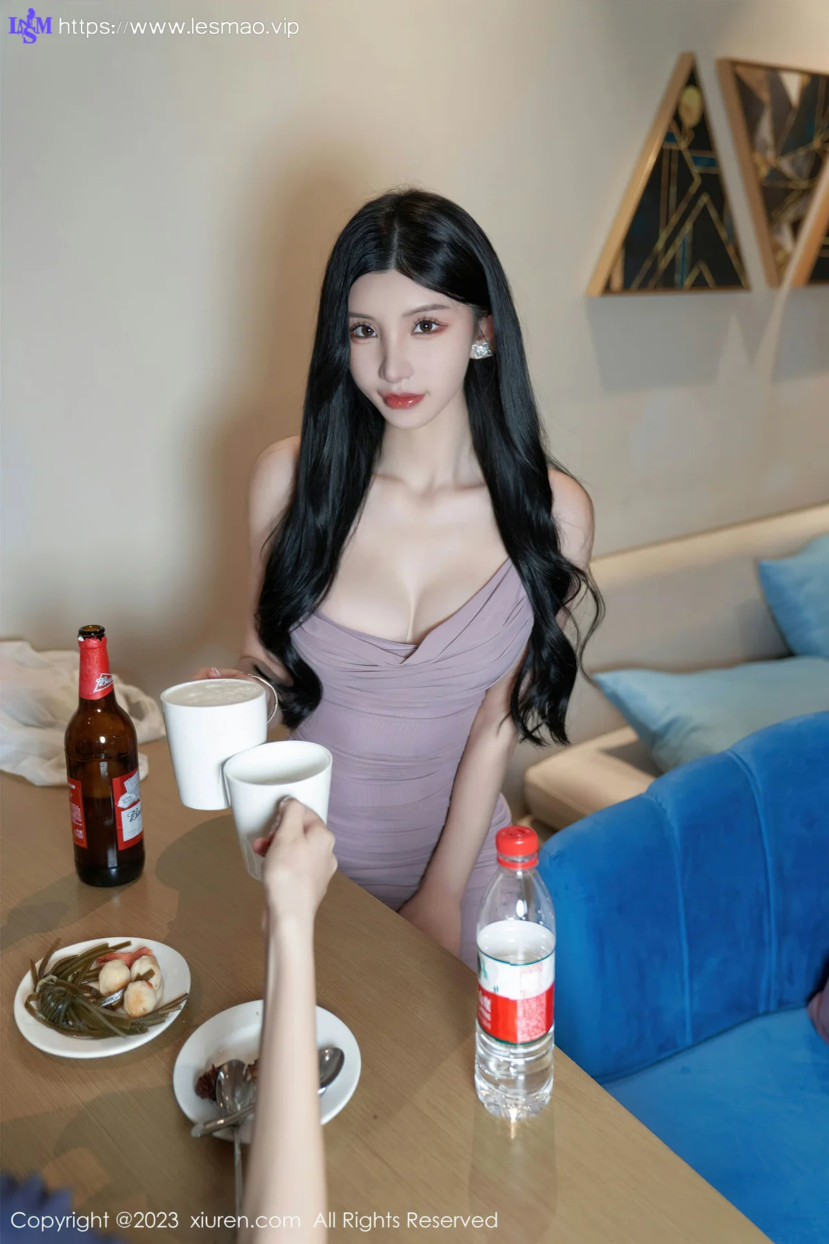 XiuRen 秀人 No.7122 周于希Sally 主题《邻居间的暧昧关系》厦门旅拍11 - 19