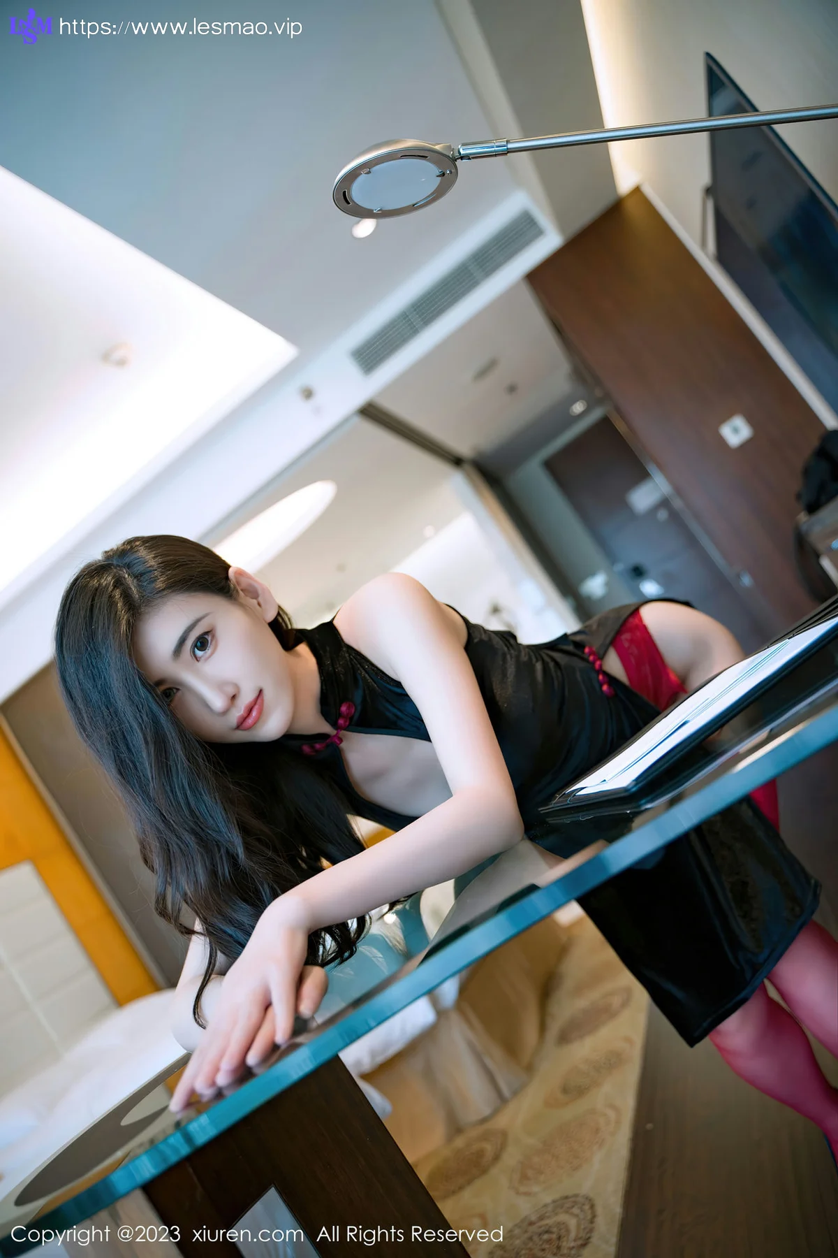 XiuRen 秀人 No.7128  章芃芃 黑色情趣旗袍性感写真2 - 28