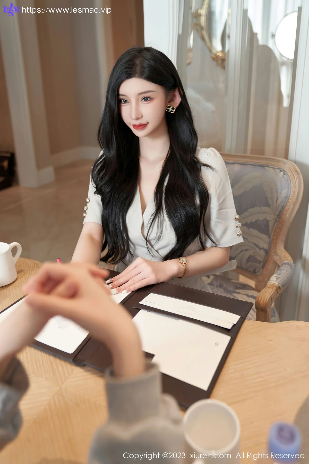 XiuRen 秀人 No.7157  周于希Sally 主题《女律师的寂寞》厦门旅拍111 - 12