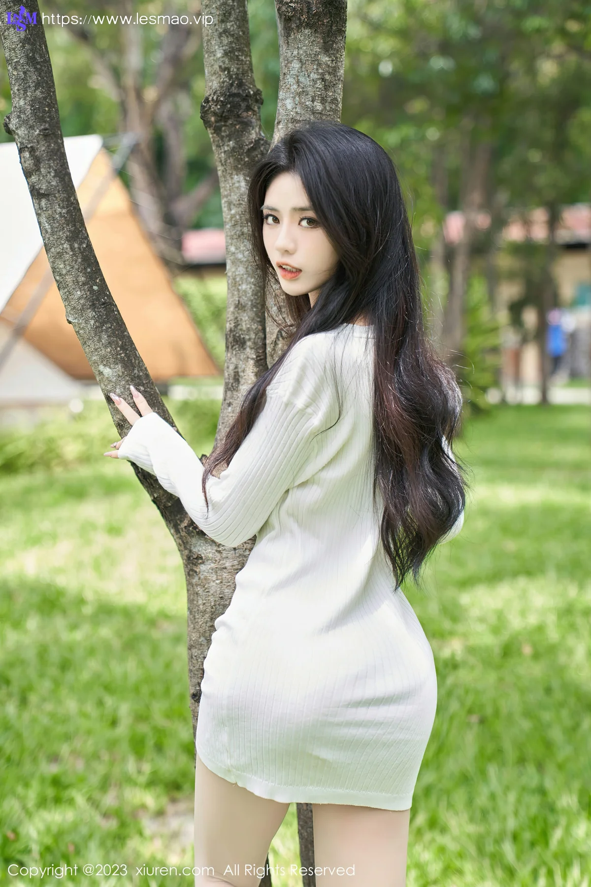 XiuRen 秀人 No.7162  浅浅Danny 户外拍摄性感写真 - 16