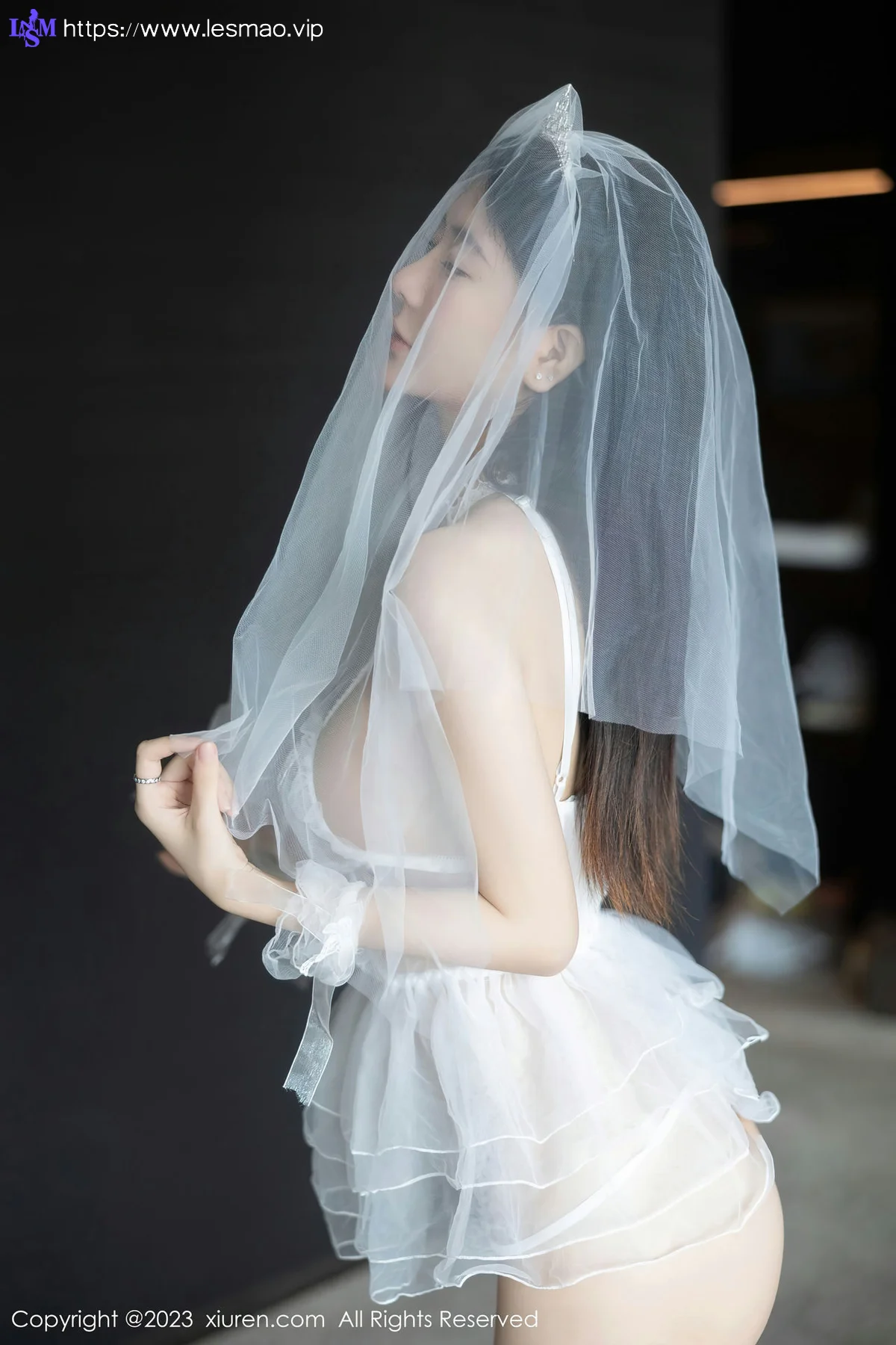 XiuRen 秀人 No.7165  幼幼 情趣婚纱服饰性感写真111 - 5