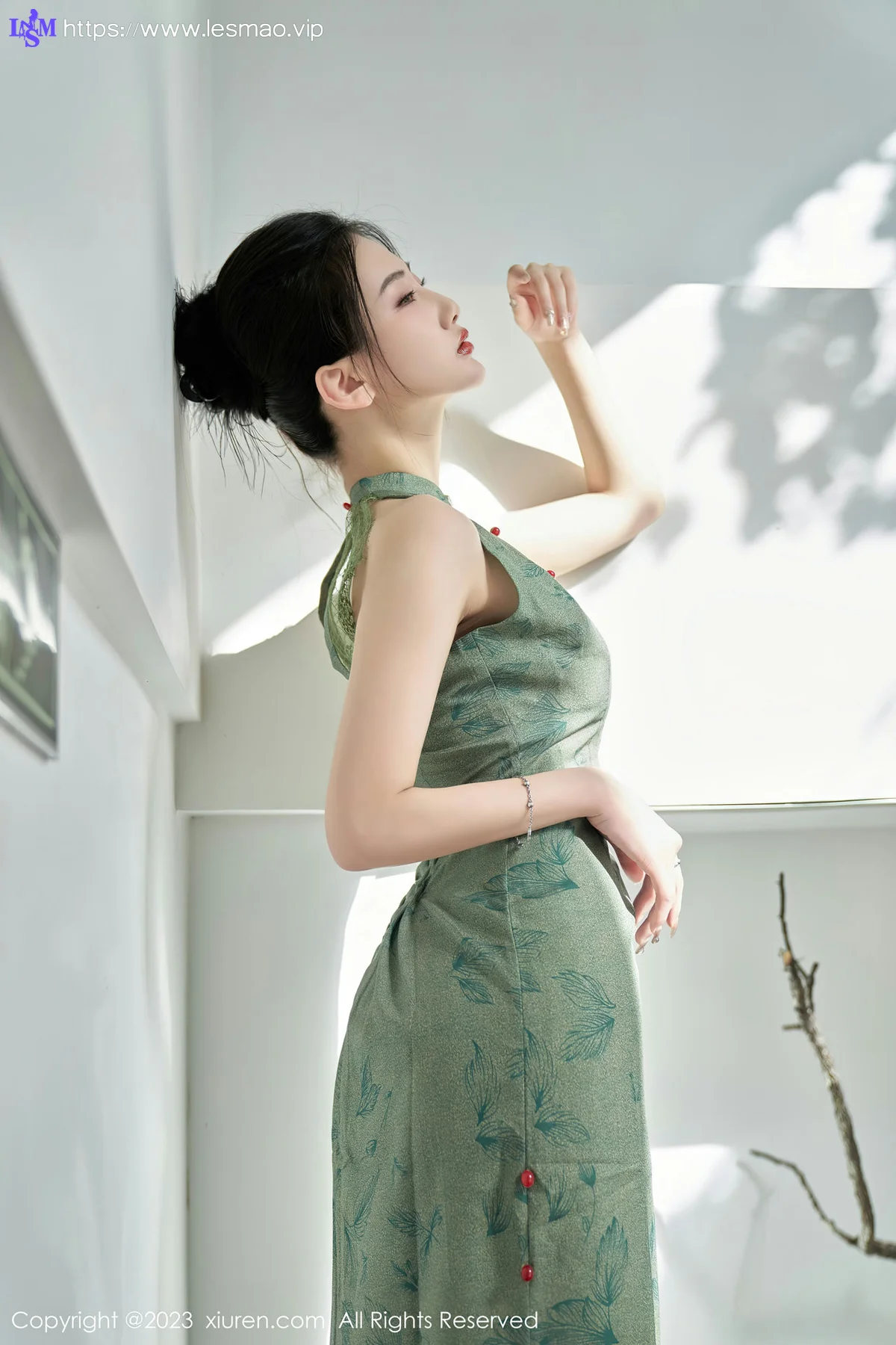 XiuRen 秀人 No.7181  沈青黛 翠绿色旗袍性感写真1 - 24