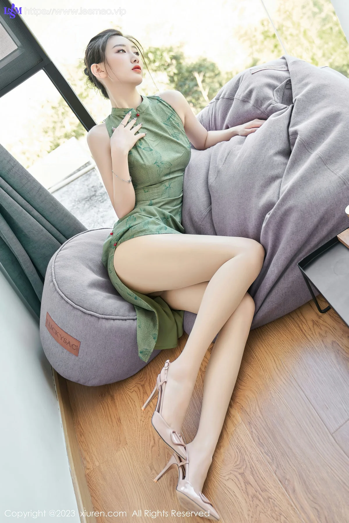 XiuRen 秀人 No.7181  沈青黛 翠绿色旗袍性感写真1 - 53