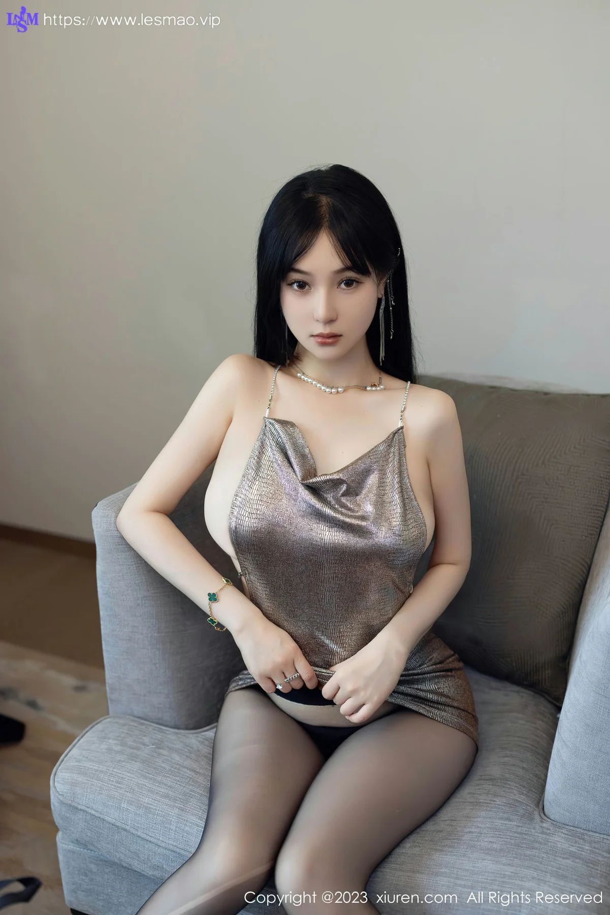 XiuRen 秀人 No.7211  柚琪Rich 闪亮褐色吊带性感写真33 - 24