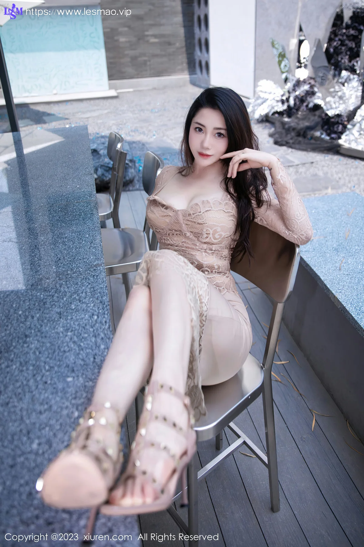 XiuRen 秀人 No.7216  严利娅Yuliya 杏色连衣长裙性感写真 - 14