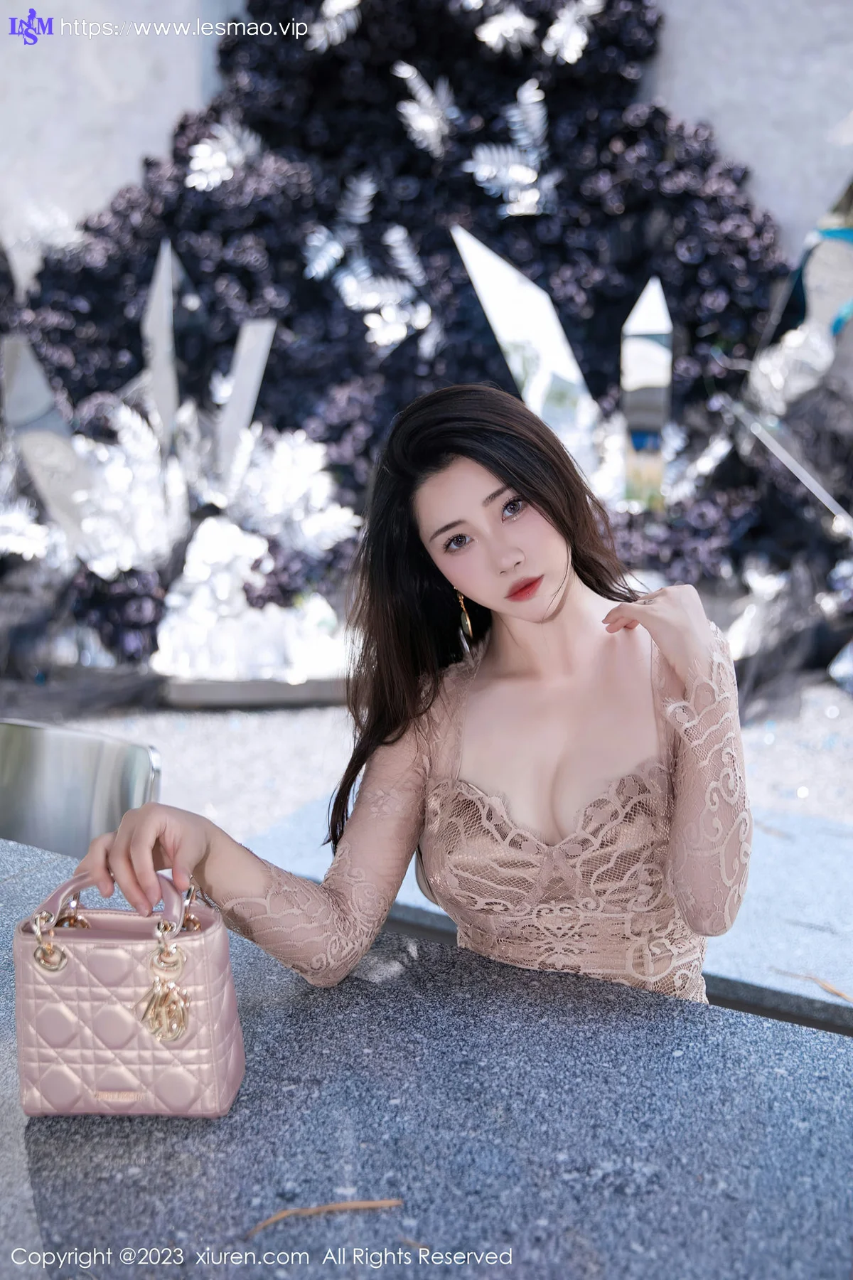 XiuRen 秀人 No.7216  严利娅Yuliya 杏色连衣长裙性感写真 - 17