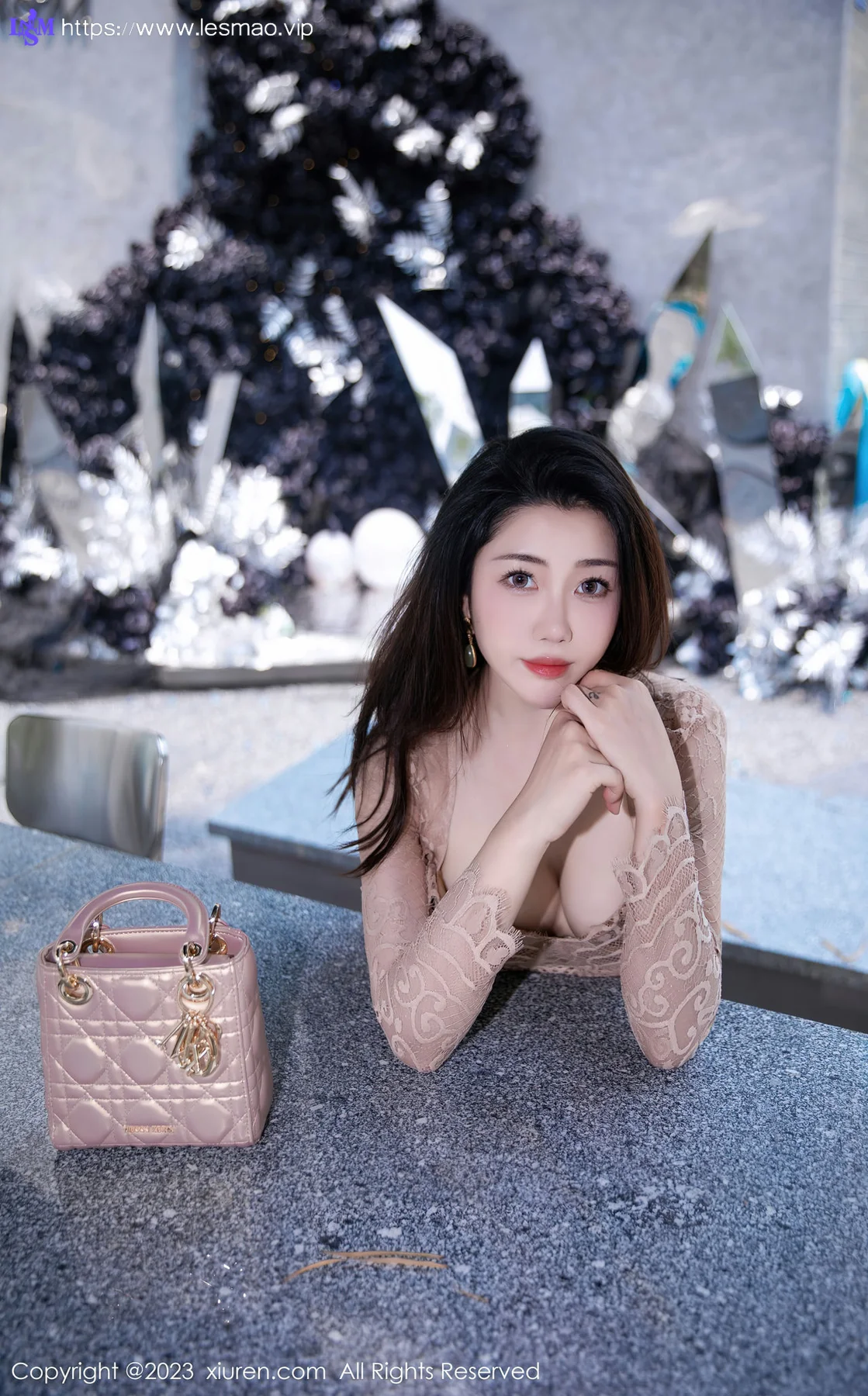 XiuRen 秀人 No.7216  严利娅Yuliya 杏色连衣长裙性感写真 - 26