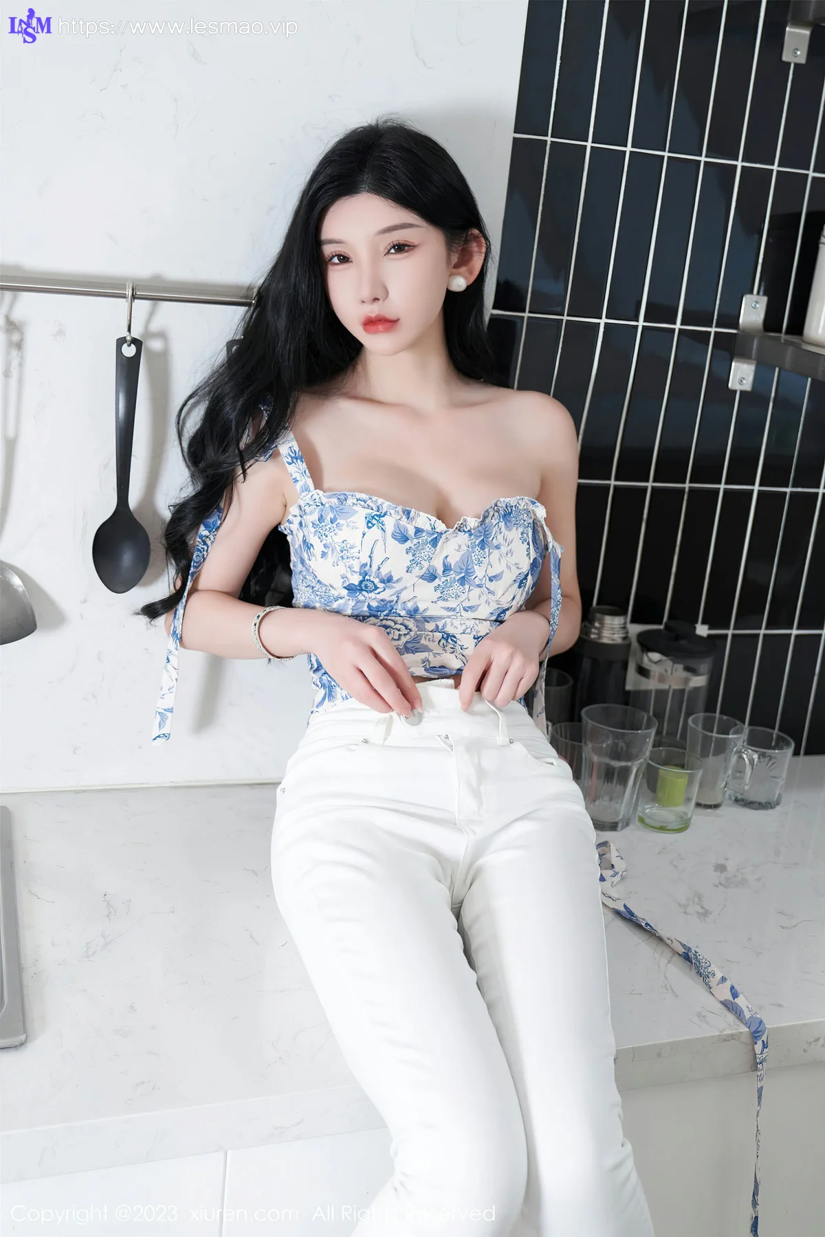 XiuRen 秀人 No.7225  周于希Sally 主题《可以给我你的微信嘛？》厦门旅拍 - 41