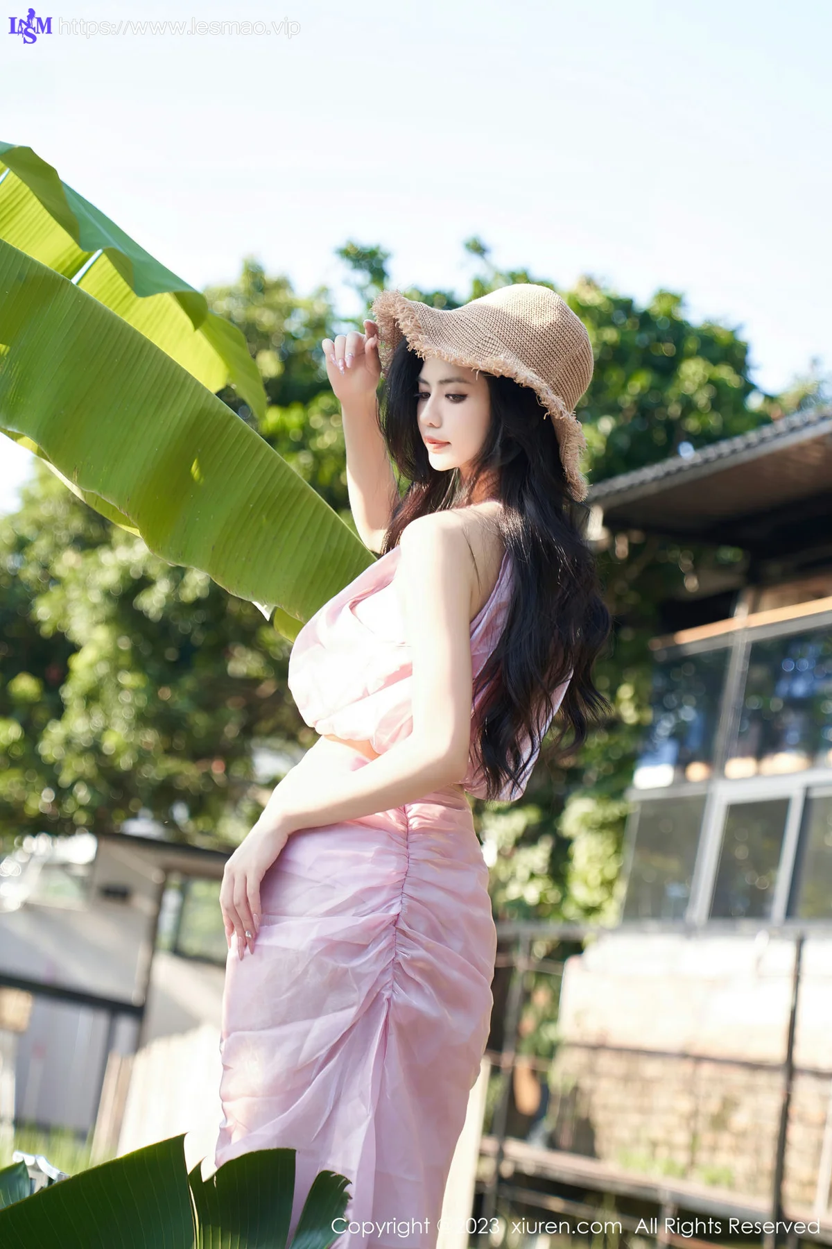 XiuRen 秀人 No.7281  浅浅Danny 夏日清爽户外场景拍摄性感写真33 - 15