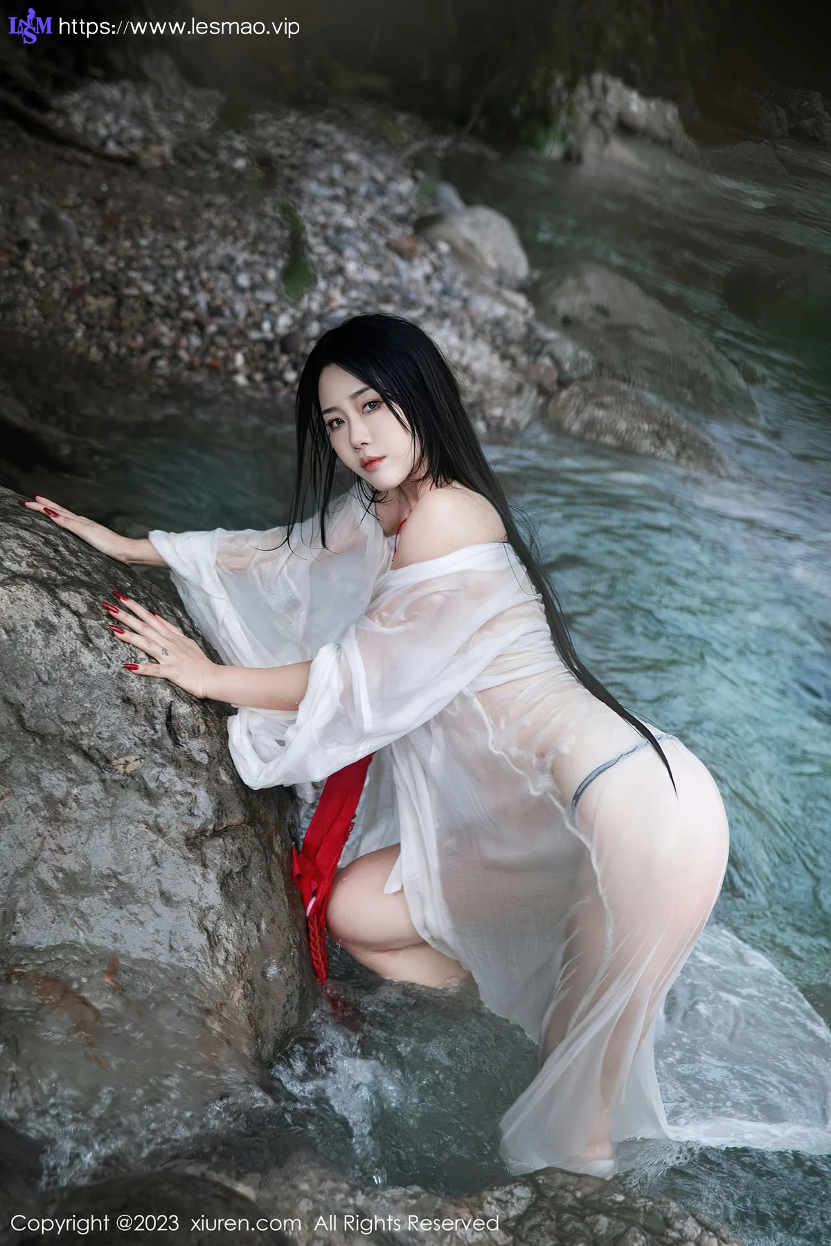XiuRen 秀人 No.7295  严利娅Yuliya 户外诱惑红色古装性感写真 - 63